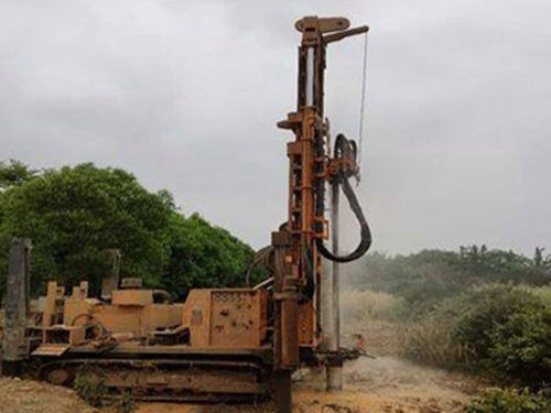 小型鉆井機打滑處理